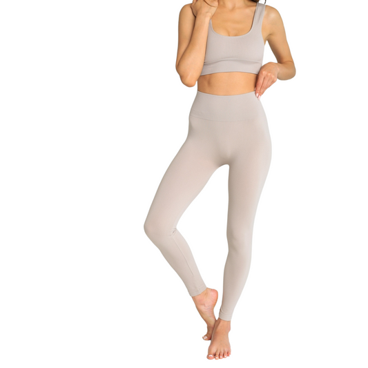 100% Made in Italy Classic Straight High-Waisted Dusty Nude Leggings