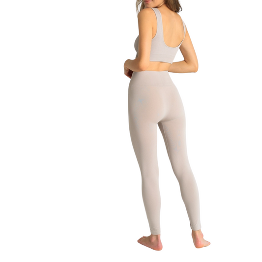 100% Made in Italy Classic Straight High-Waisted Dusty Nude Leggings