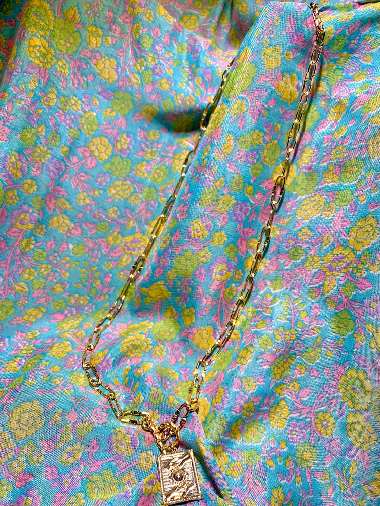 Alina 14k Gold Filled Grasping Third Eye Front Toggle Clasp Pendant Chunky Chain Necklace