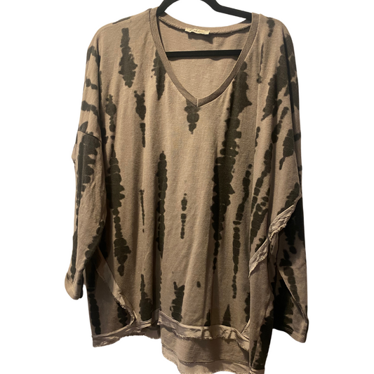 Italian Tan & Black or Green & Black Vertical Tie Dye V Neck Thin Sweater