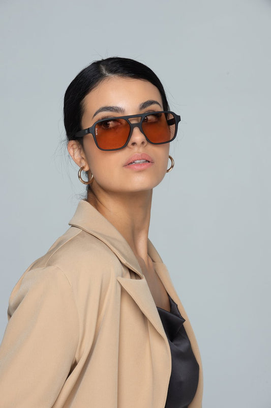 Otra Kiki Black - Classic Shape Sunglasses