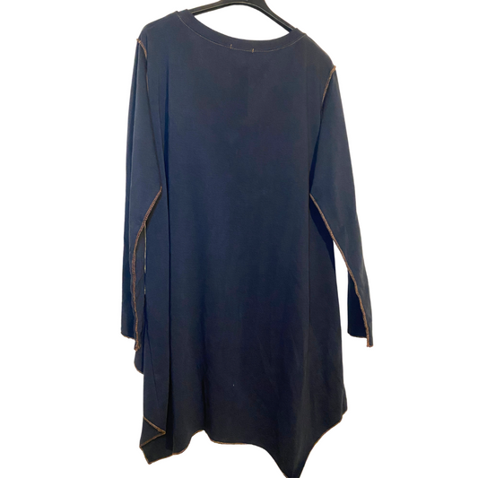 Italian Navy High Low Long Sleeve Cotton V-Neck Oversized Top with Brown Trim Detail