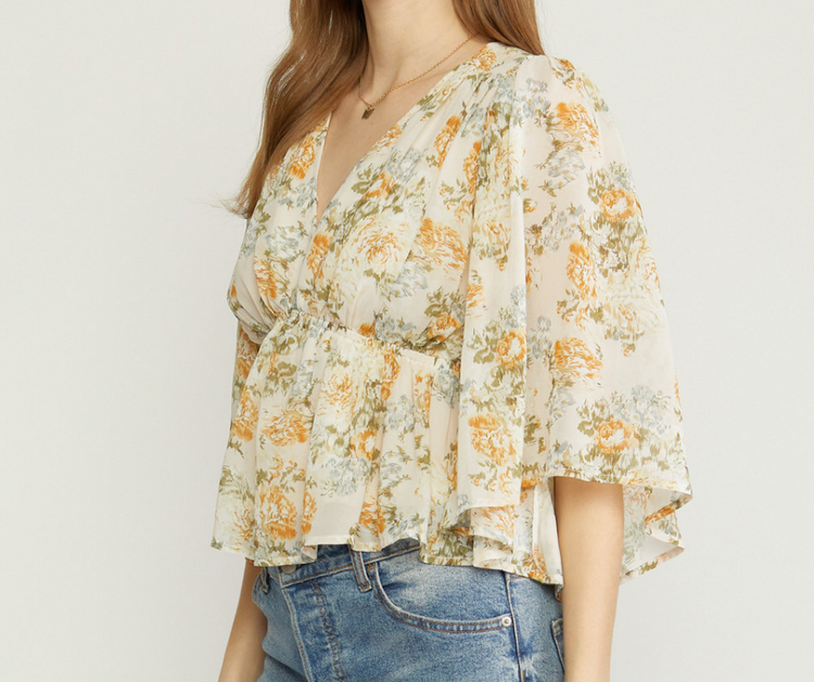 Delicate Floral V-Neck 3/4 Sleeve Top