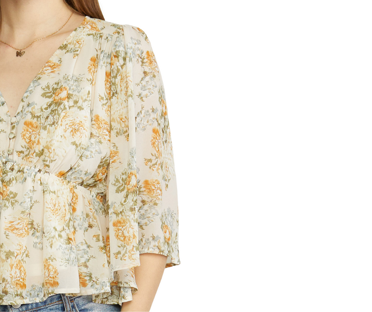 Delicate Floral V-Neck 3/4 Sleeve Top