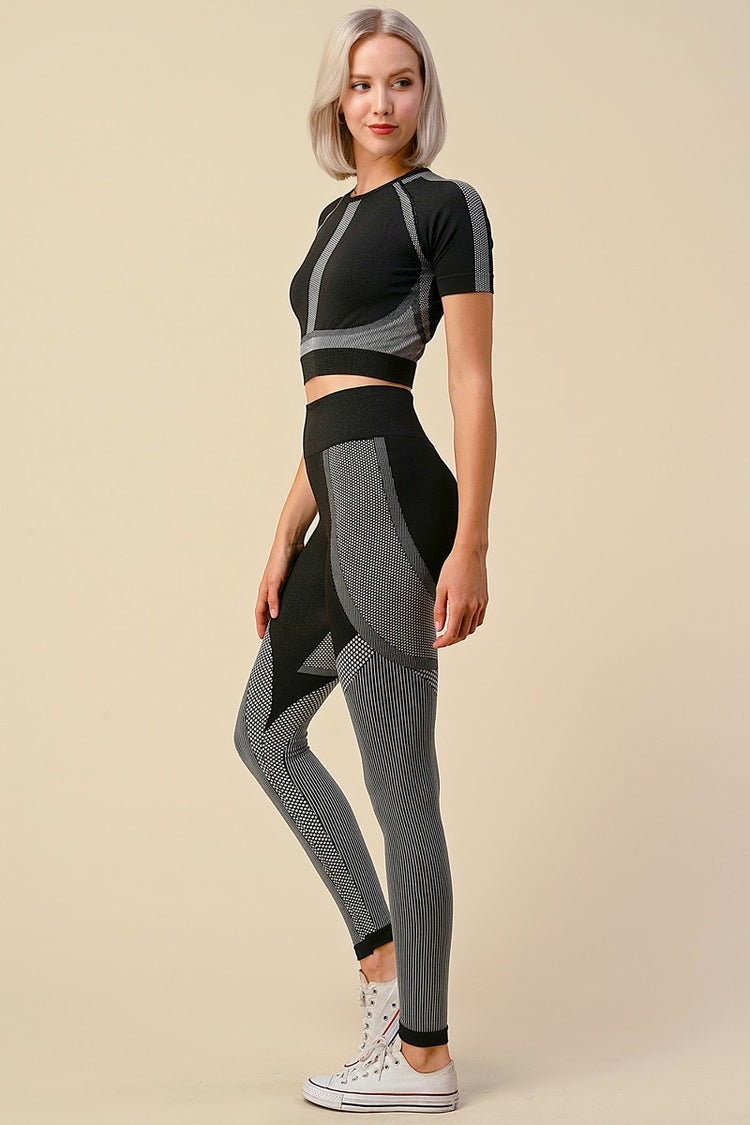 Ultra Seamless Crop T-Shirt and Legging Set